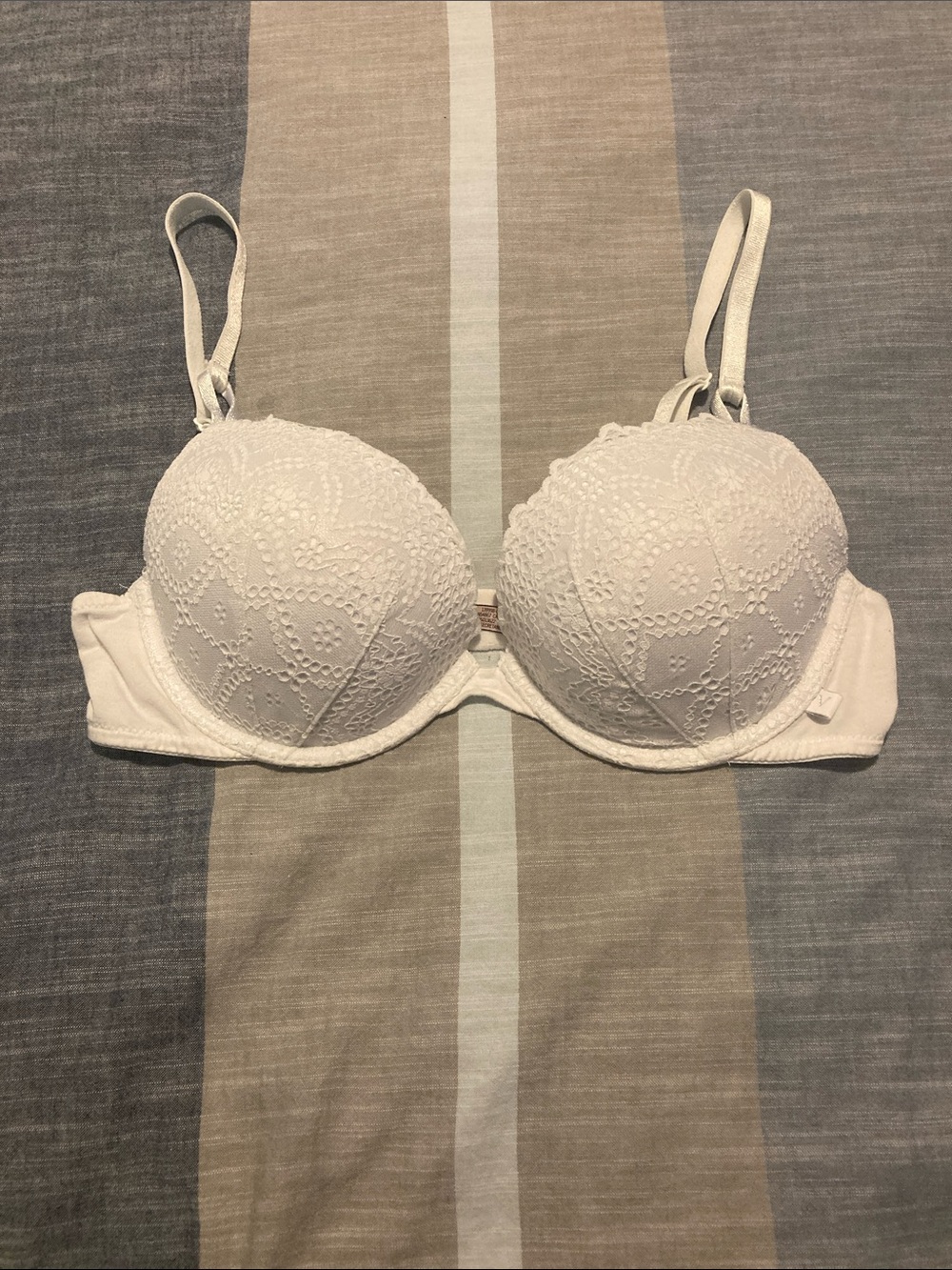 Victoria's Secret White Lace Push-Up Bra